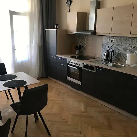 Apartman Jana * بانْشكا بيشتريتْسا