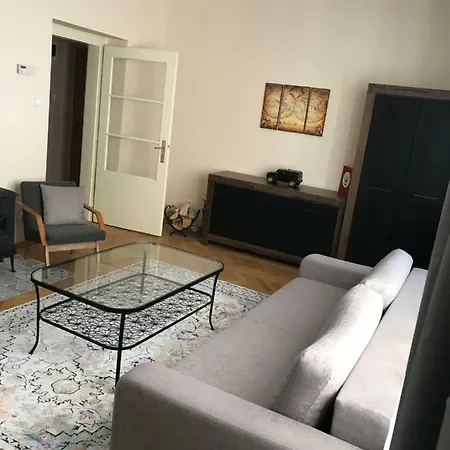 Apartman Jana * بانْشكا بيشتريتْسا